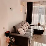 Royal Sun - Vaio - 1br With Balcony - Pool View * Sunny Beach