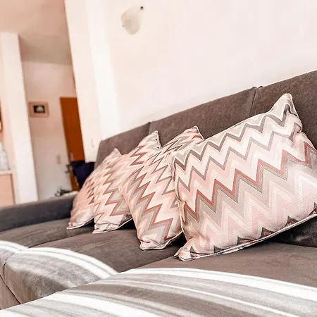 Royal Sun - Vaio - 1br With Balcony - Pool View Апартаменты *