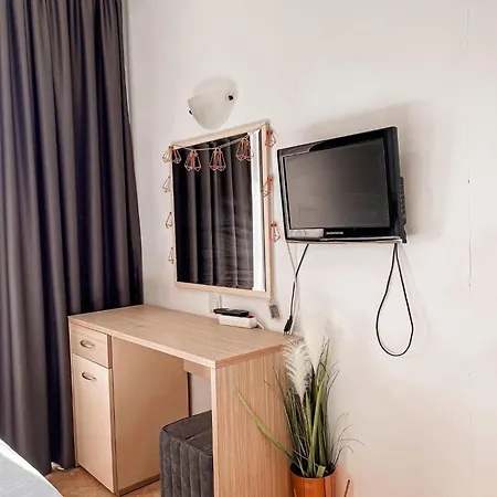 Апартаменты Royal Sun - Vaio - 1br With Balcony - Pool View *