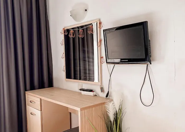 Appartement Royal Sun - Vaio - 1br With Balcony - Pool View *